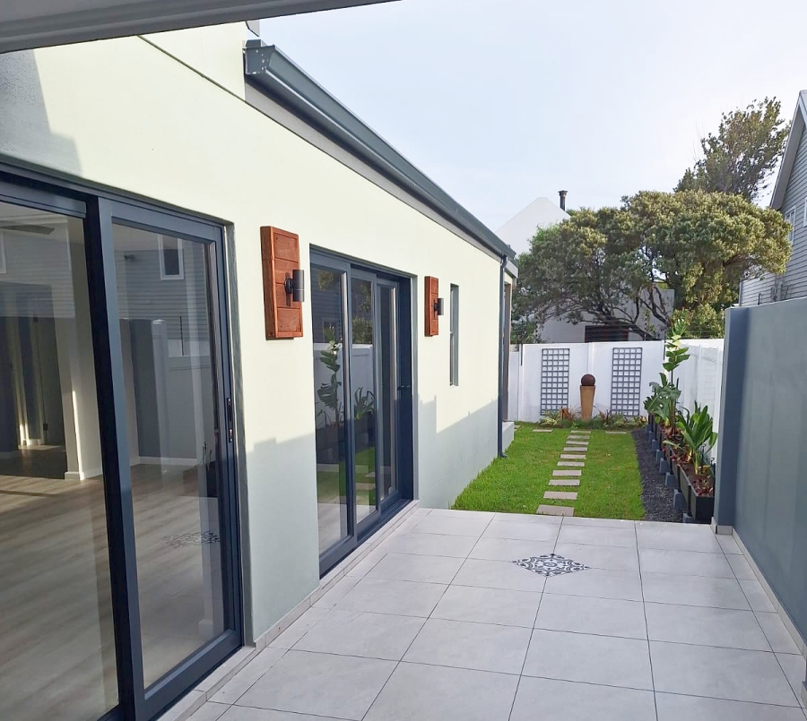 3 Bedroom Property for Sale in Kommetjie Western Cape